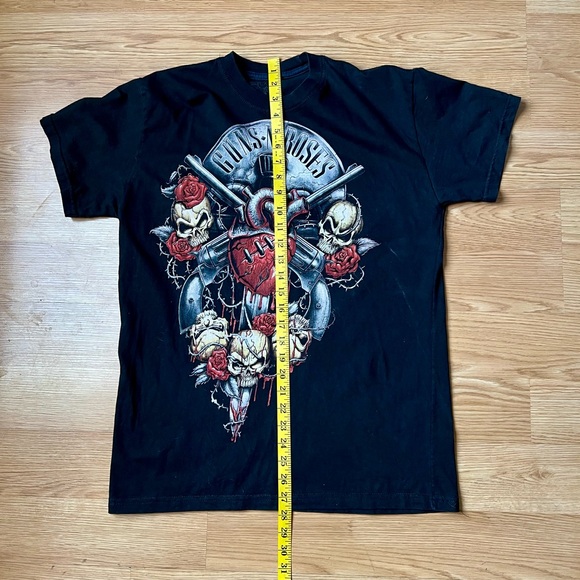 Guns & Roses Rock Band T-Shirt - Picture 5 of 6